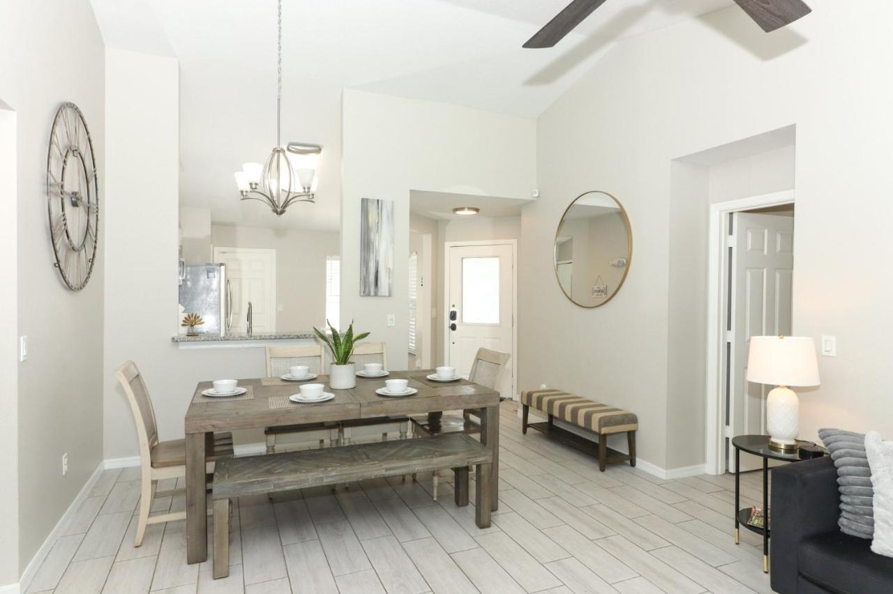 Lilys Stylish Villa Close To Disney Ideal For Long Stays Orlando Bagian luar foto