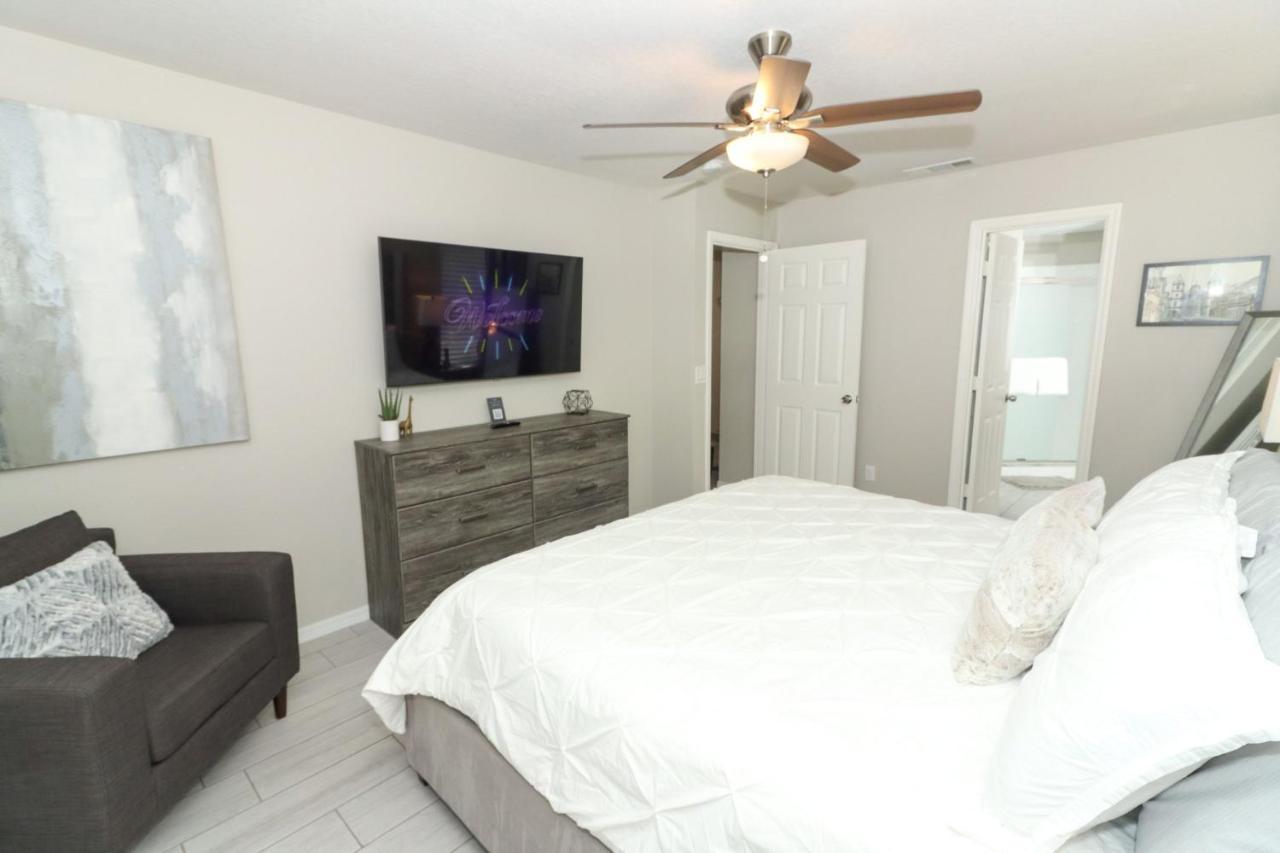 Lilys Stylish Villa Close To Disney Ideal For Long Stays Orlando Bagian luar foto